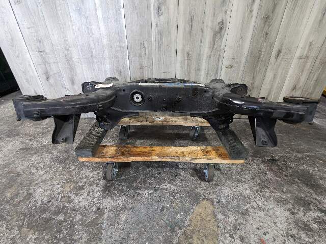 15-18 OEM BMW F85 X5M F86 X6M Rear Subframe Crossmember Suspension Carrier