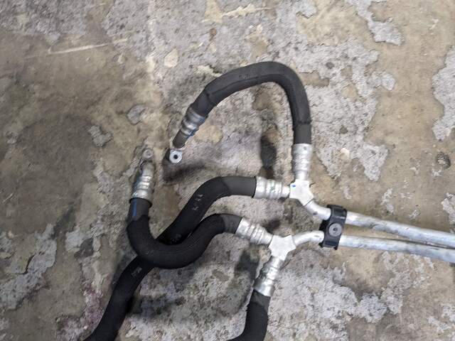 OEM BMW F85 F86 X5M X6M Transmission Oil Cooler Inlet Outlet Flow Return Lines
