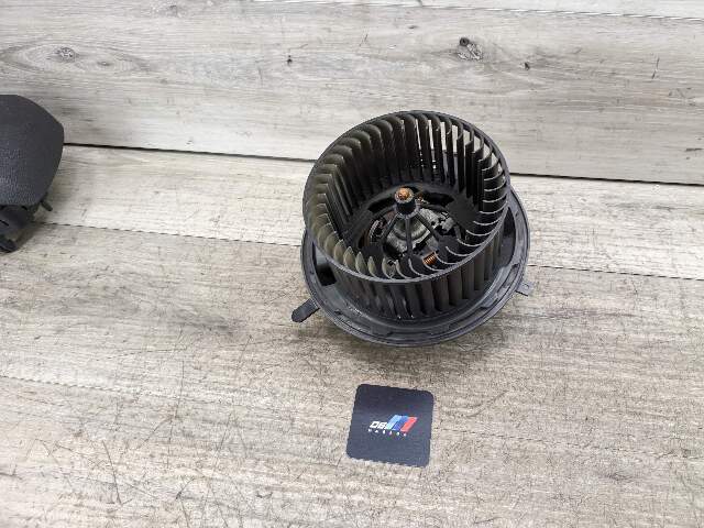 11-17 OEM BMW F25 X3 AC Heater Box Blower Motor Unit Assembly Fan