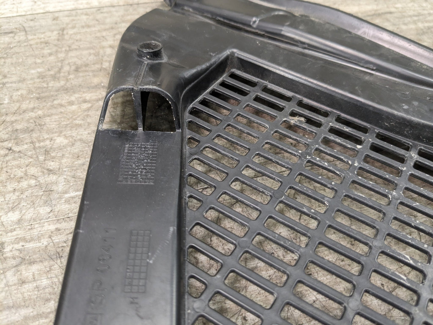 11-17 OEM BMW F25 X3 Front Left Right Firewall Cowl Grille Vent Slot Cover SET