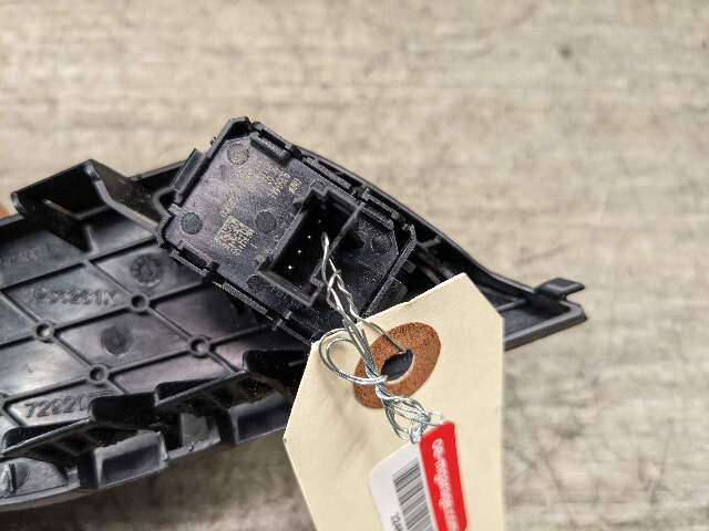 14-18 OEM BMW F15 X5 F85 Front Left Driver Side Door Panel Lock Switch Control