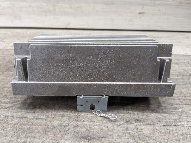 OEM BMW F25 X3 28iX 35iX Hi-Fi HiFi Stereo Audio Amplifier Amp