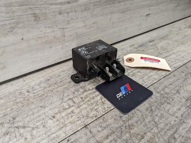 OEM BMW F10 F13 F02 F30 F32 F06 F80 F82 M3 M4 M6 Cooling Fan Relay Control 130A