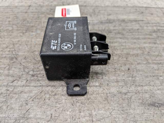 OEM BMW F10 F13 F02 F30 F32 F06 F80 F82 M3 M4 M6 Cooling Fan Relay Control 130A