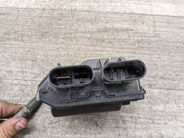14-18 OEM BMW F15 F16 X5 X6 Battery Distribution B+ Junction Terminal Module