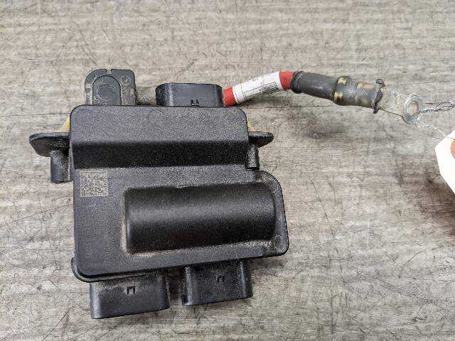 14-18 OEM BMW F15 F16 X5 X6 Battery Distribution B+ Junction Terminal Module