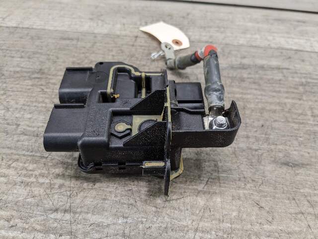 14-18 OEM BMW F15 F16 X5 X6 Battery Distribution B+ Junction Terminal Module