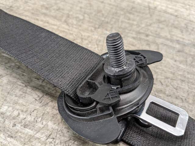 OEM BMW F25 X3 F26 X4 Front Right Passenger Seat Belt Seatbelt Retractor Black