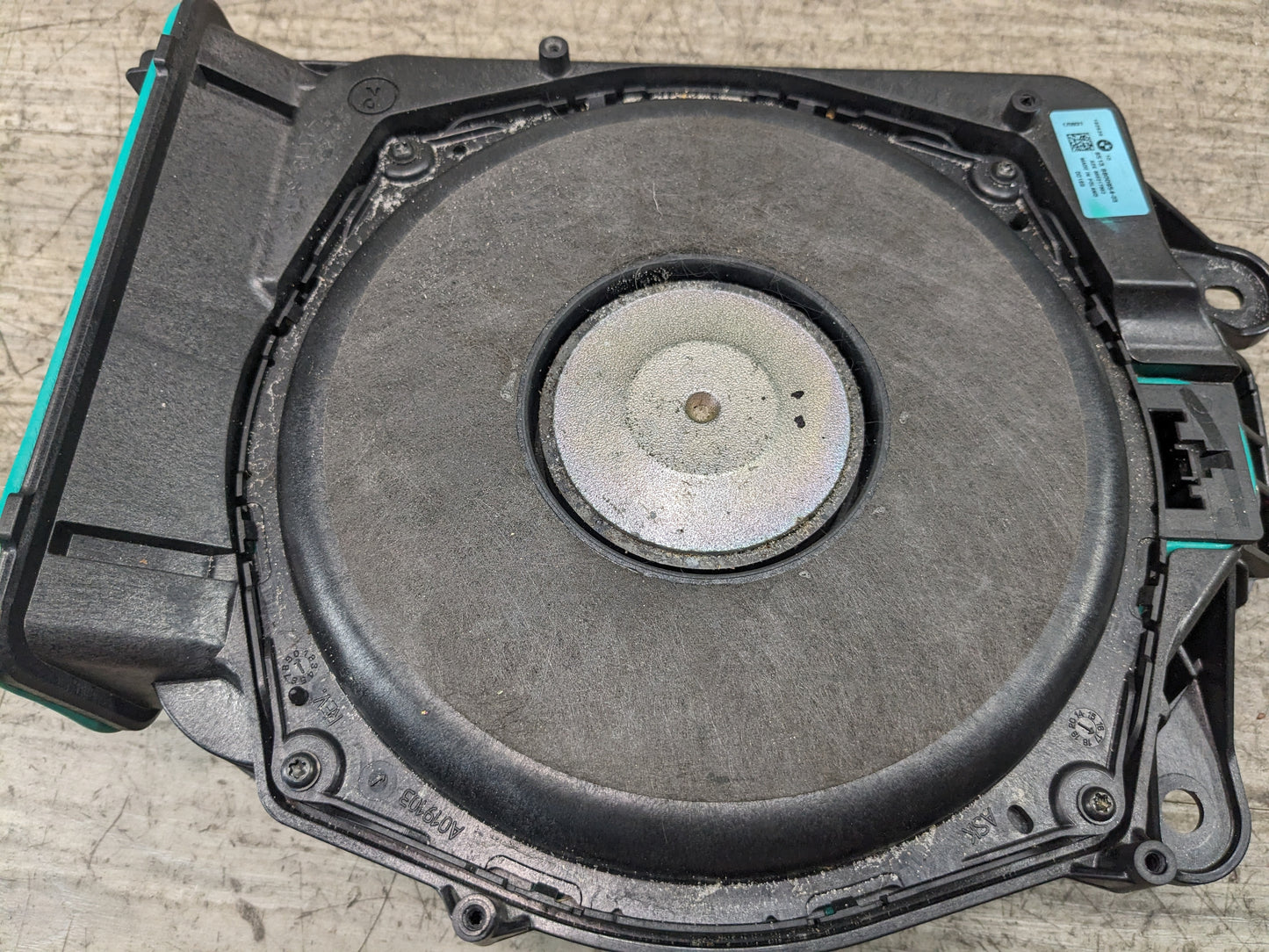 OEM BMW G11 G12 G30 G32 F90 M5 Sub Subwoofer Audio Speaker SET