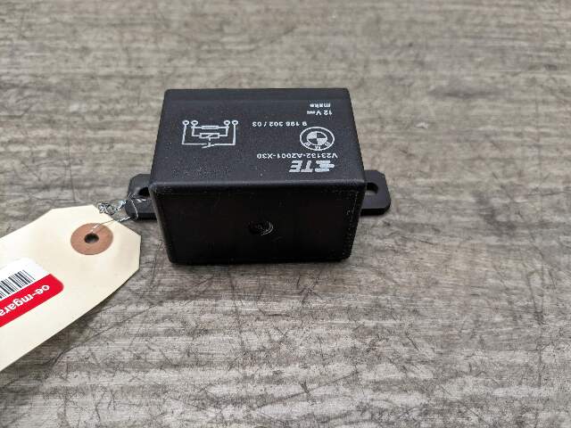 OEM BMW F10 F13 F02 F30 F32 F06 F80 F85 M3 M4 M6 Cooling Fan Relay Control 130A