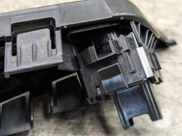 14-18 OEM BMW F15 X5 F85 Front Left Driver Side Door Panel Lock Switch Control