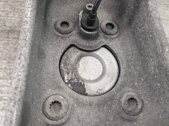 OEM BMW F10 M5 F06 F12 F13 M6 Front Driver Hub Spindle Carrier Knuckle