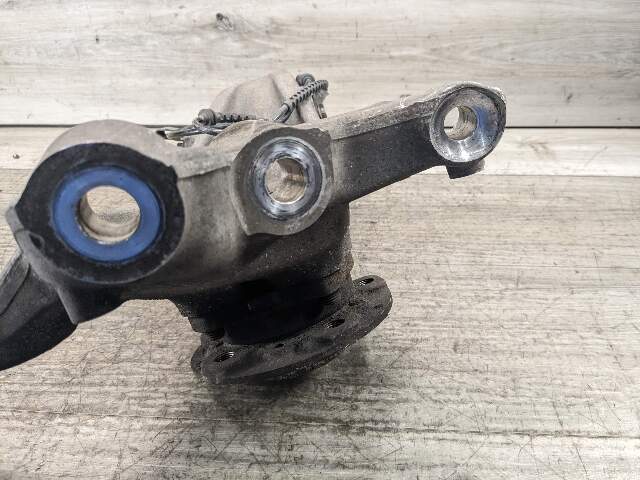 OEM BMW F10 M5 F06 F12 F13 M6 Front Driver Hub Spindle Carrier Knuckle