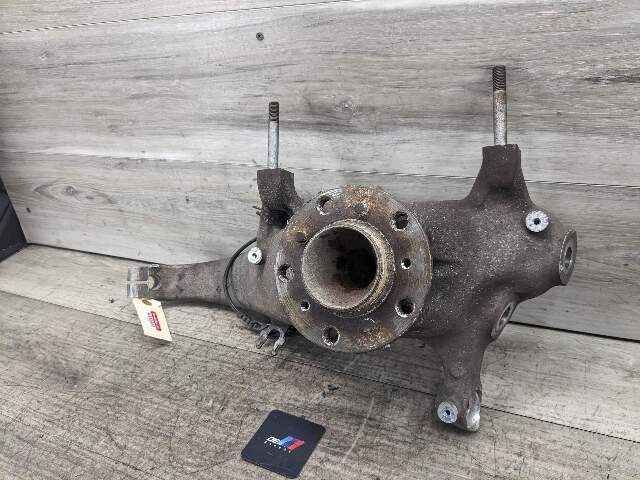 OEM BMW F10 M5 F06 F12 F13 M6 Front Driver Hub Spindle Carrier Knuckle