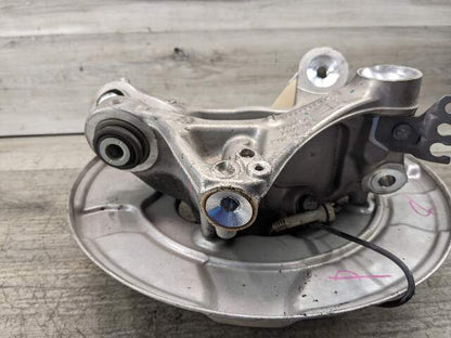 17-23 OEM BMW G30 530 540 M5550 REAR Right Passenger Hub Knuckle Bearing Carrier