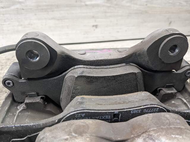 NOTE* OEM BMW G05 G06 40 G20 G22 G26 430 G30 Front Right Passenger Brake Caliper