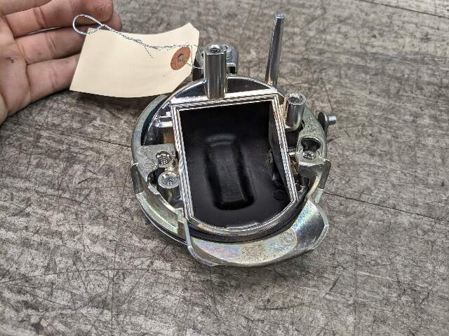 12-18 OEM BMW F13 F12 F06 M6 640i 650i Trunk Lid Emblem Button Ring with RVC*