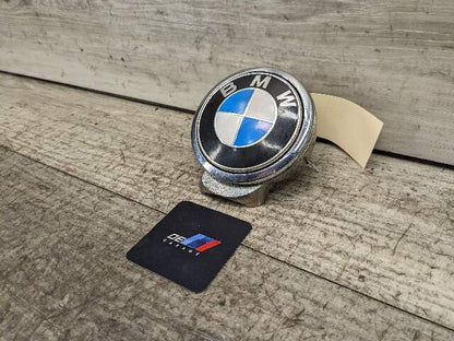 12-18 OEM BMW F13 F12 F06 M6 640i 650i Trunk Lid Emblem Button Ring with RVC*