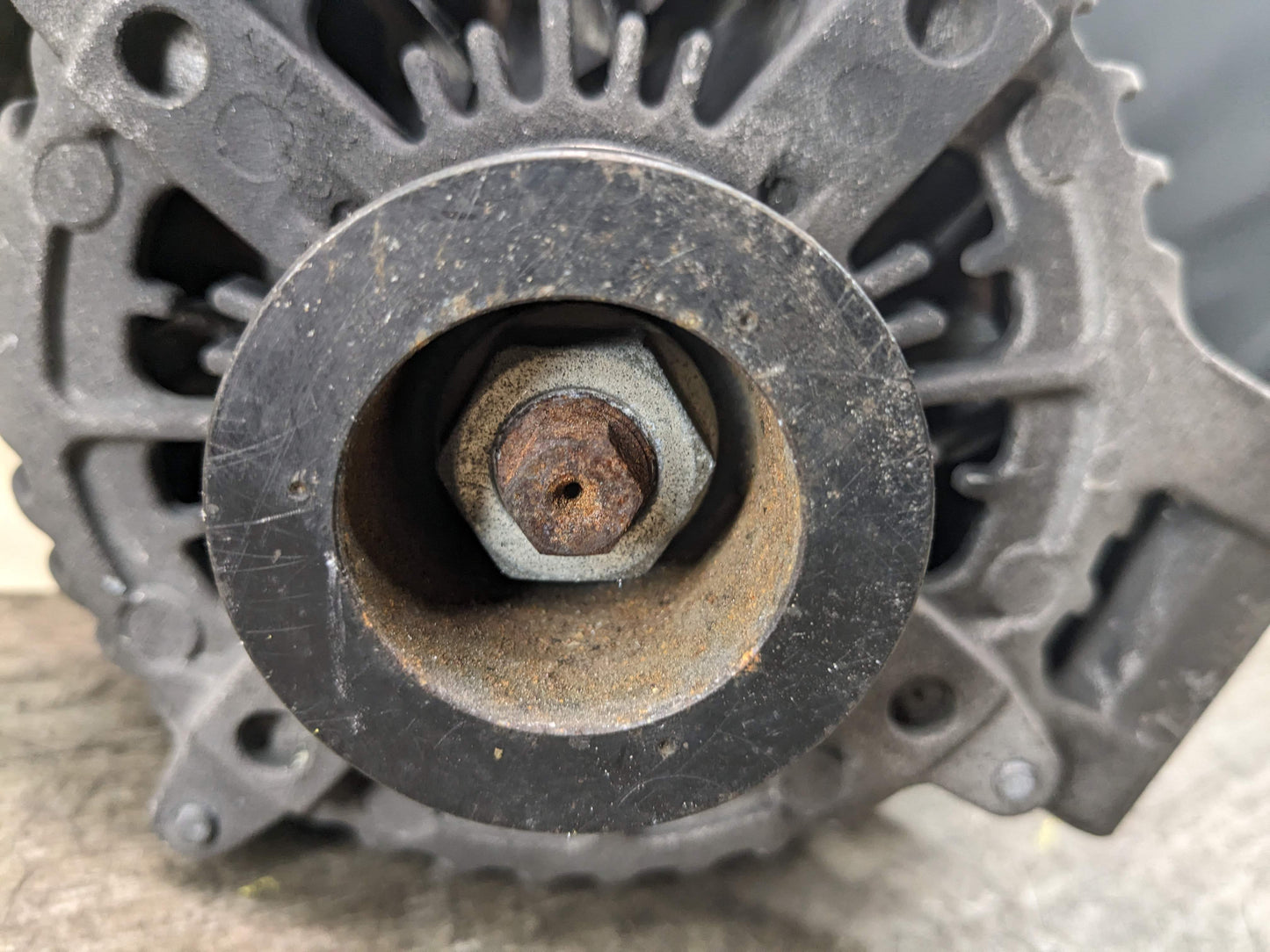 10-18 OEM BMW F10 F01 F13 F06 M5 M6 N63 S63 Charging Alternator Generator 210A