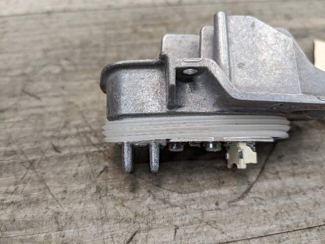 16-19 OEM BMW G11 G12 740 750 LED Turn Signal Bulb Control Module Computer