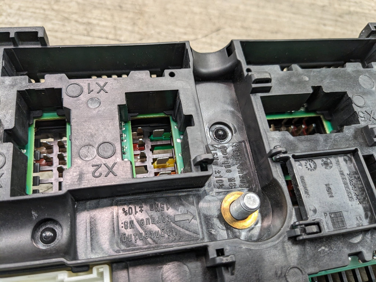 OEM BMW G11 G12 G30 740 750 540 Rear Power Distribution Fuse Relay Junction Box