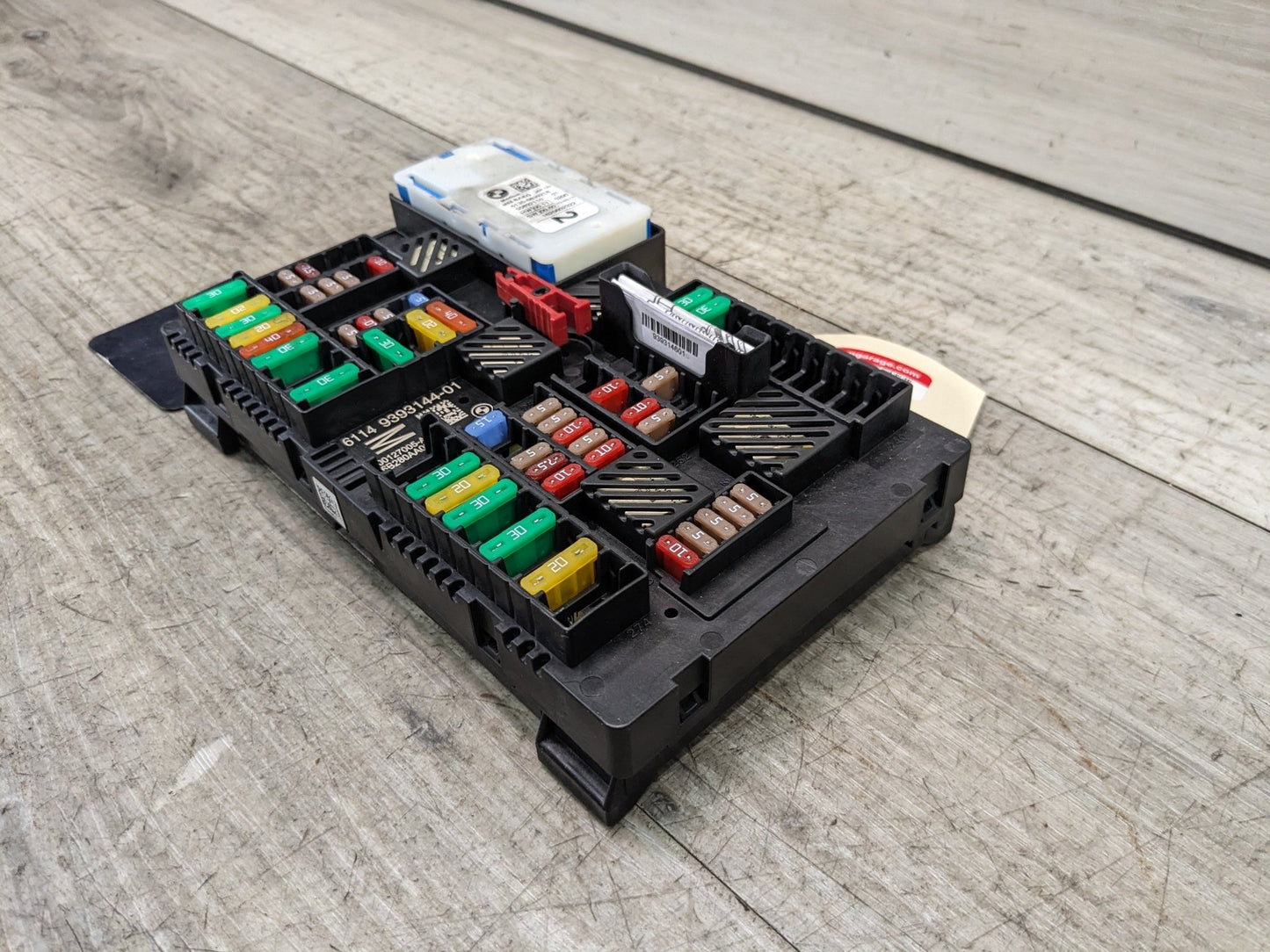 OEM BMW G11 G12 G30 740 750 540 Rear Power Distribution Fuse Relay Junction Box