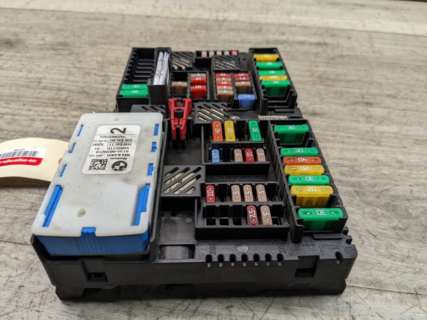 OEM BMW G11 G12 G30 740 750 540 Rear Power Distribution Fuse Relay Junction Box