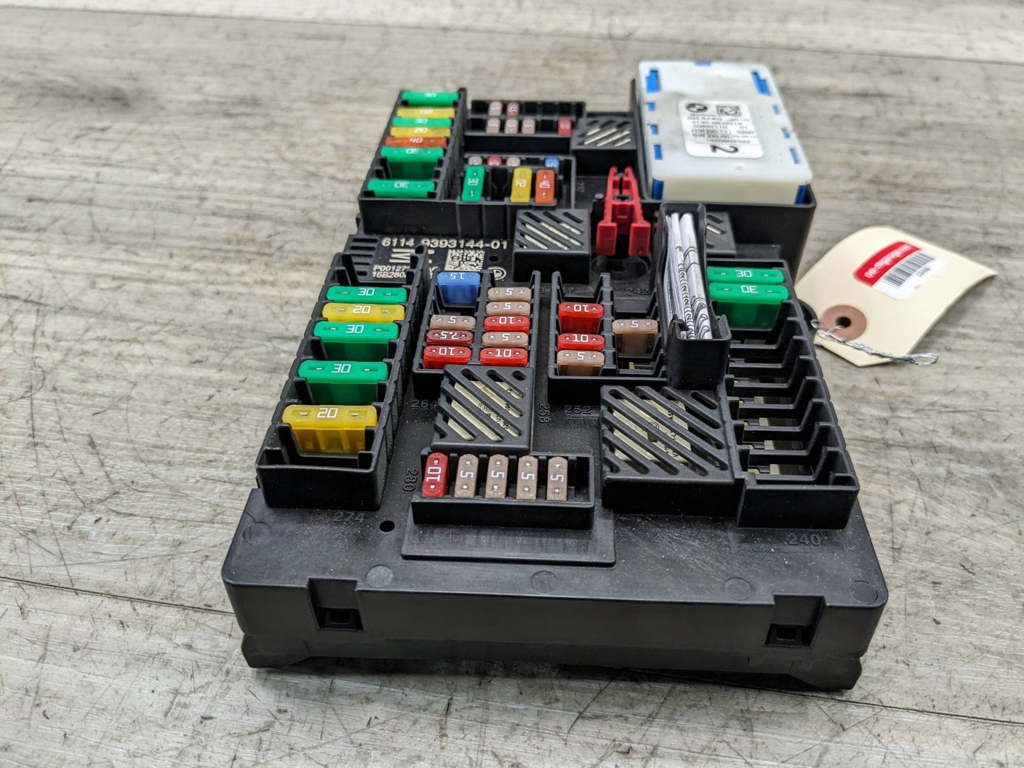 OEM BMW G11 G12 G30 740 750 540 Rear Power Distribution Fuse Relay Junction Box