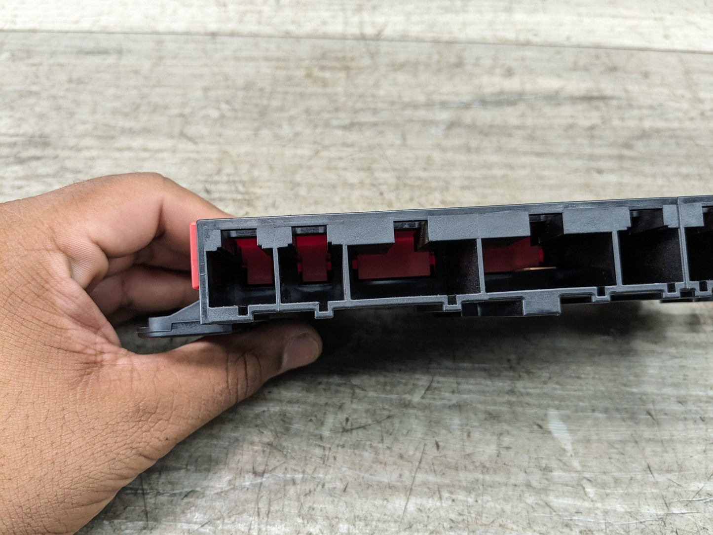 16-19 OEM BMW G11 G12 G14 G15 G16 B+ Junction Terminal Power Relay Fuse Box