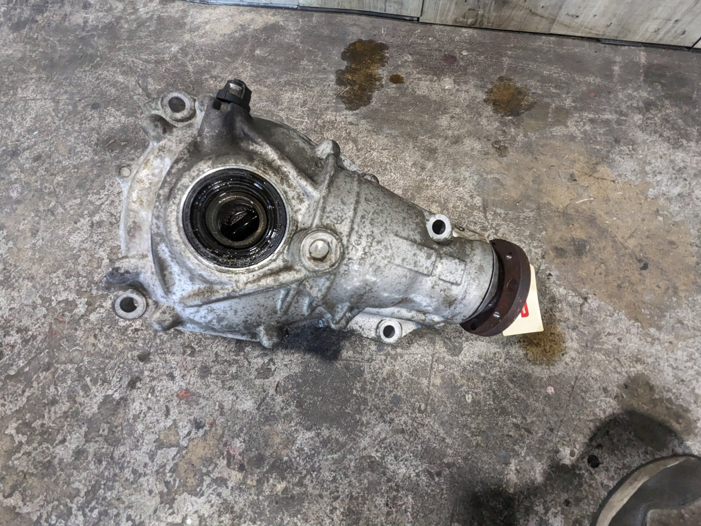 18-19 OEM BMW G12 740 LCI AWD xDrive Front Differential Axle Carrier AT 3.08