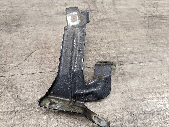 12-20 OEM BMW F30 F32 F33 F36 430 335 Front Left Fender Wing Holder Bracket Set