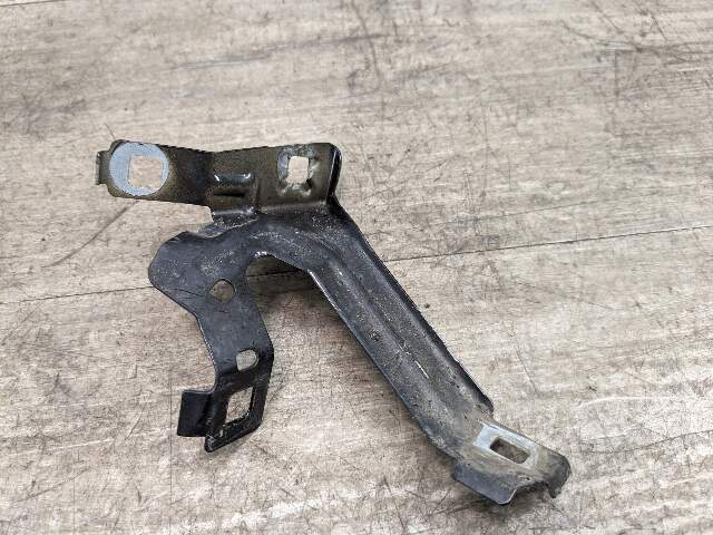 12-20 OEM BMW F30 F32 F33 F36 430 335 Front Left Fender Wing Holder Bracket Set