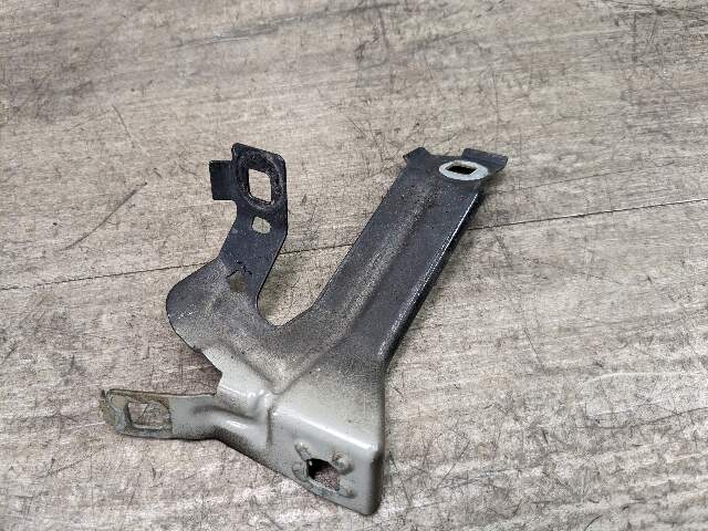 12-20 OEM BMW F30 F32 F33 F36 430 335 Front Left Fender Wing Holder Bracket Set