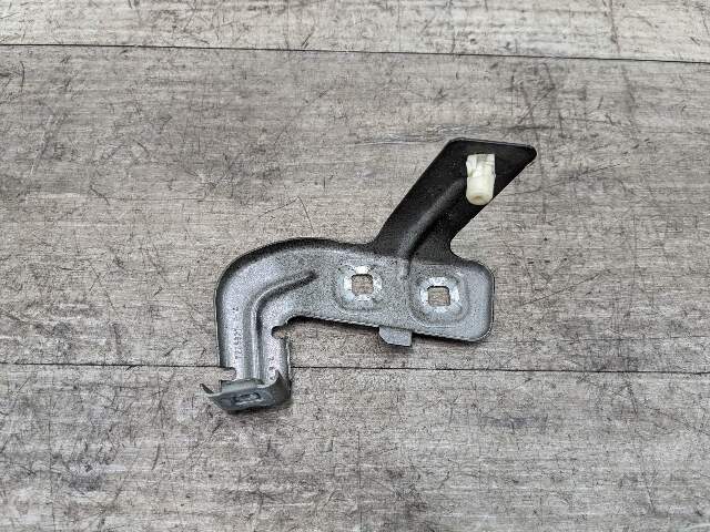12-20 OEM BMW F30 F32 F33 F36 430 335 Front Left Fender Wing Holder Bracket Set