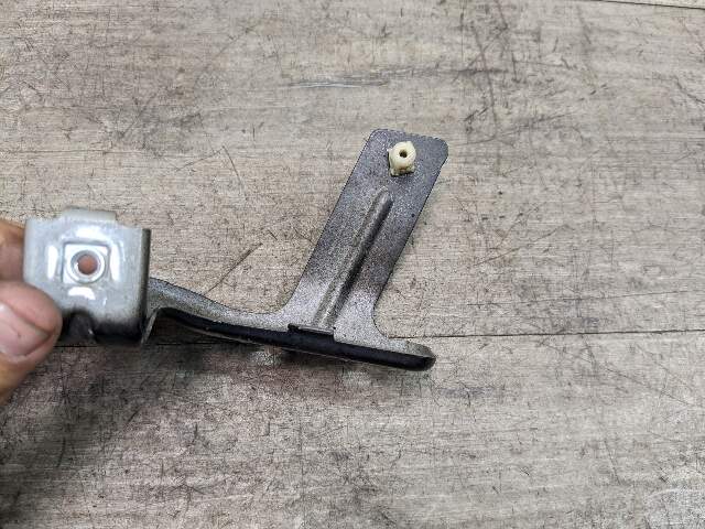 12-20 OEM BMW F30 F32 F33 F36 430 335 Front Left Fender Wing Holder Bracket Set