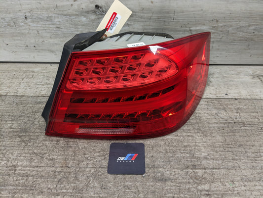 11-13 OEM BMW E92 328 335 M3 Coupe LCI Rear Right Passenger Outer Tail Light