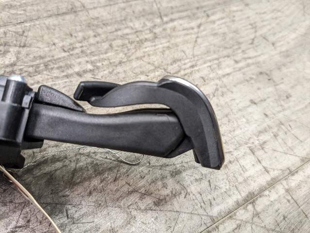 07-13 OEM BMW E92 328 335 Coupe Front Passenger Seatbelt Handover Extension Arm
