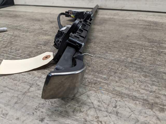 07-13 OEM BMW E92 328 335 Coupe Front Passenger Seatbelt Handover Extension Arm