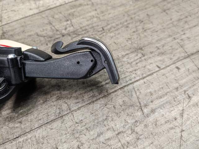 07-13 OEM BMW E92 328 335 Coupe Front Passenger Seatbelt Handover Extension Arm