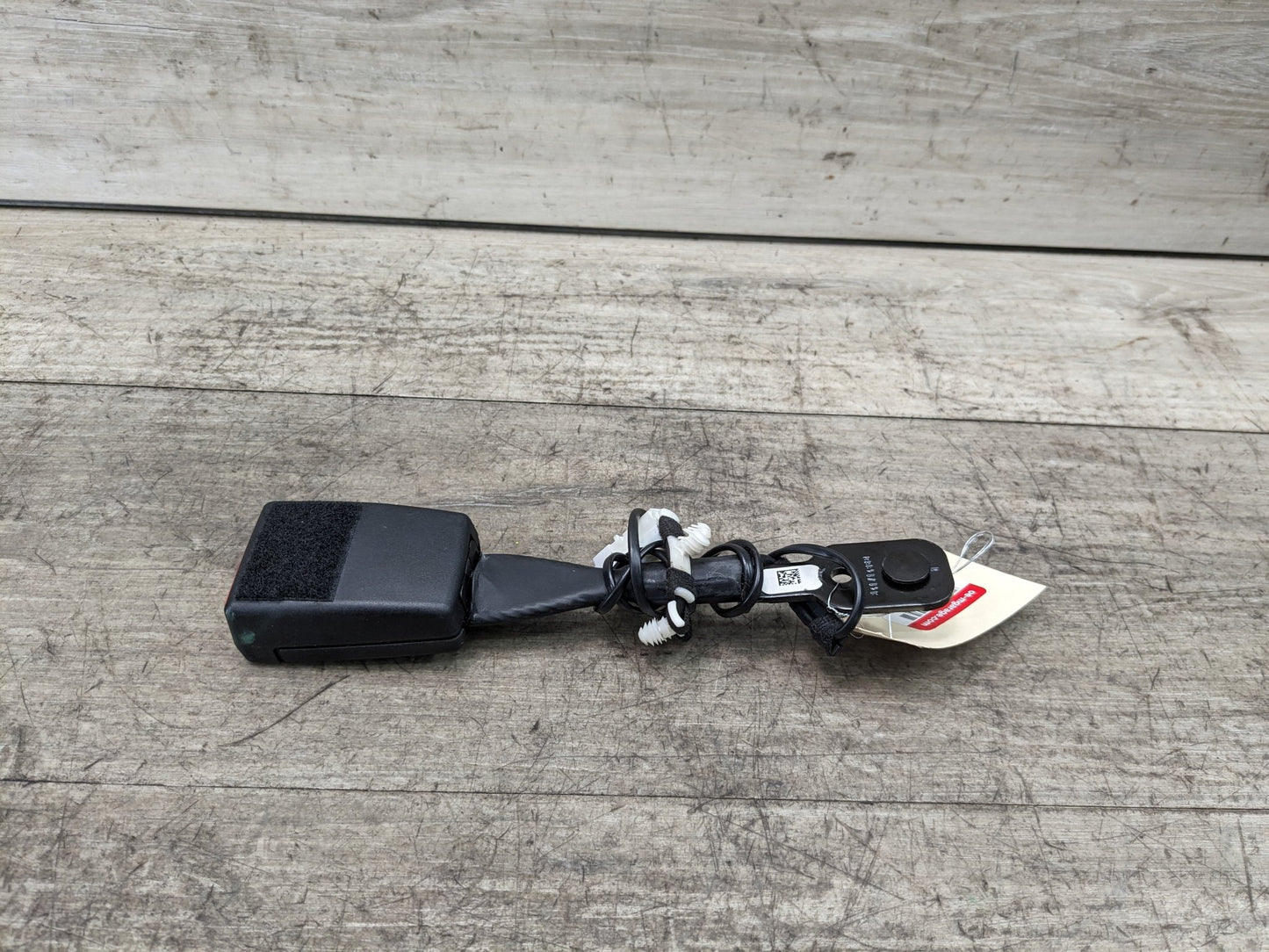 16-23 OEM BMW F90 G11 G12 G30 G32 M5 Front Right or Left Seatbelt Buckle