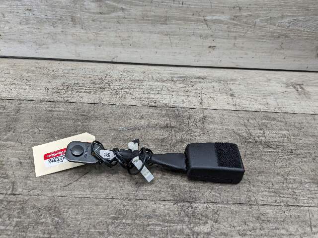 OEM BMW F90 G11 G12 G30 530 540 M550 750 M5 Front Left or Right Seatbelt Buckle
