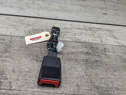 OEM BMW F90 G11 G12 G30 530 540 M550 750 M5 Front Left or Right Seatbelt Buckle