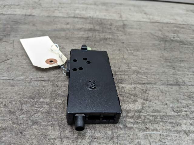OEM BMW G12 G30 530 540 F90 M5 Radio Antenna Amplifier Control Module AM/FM