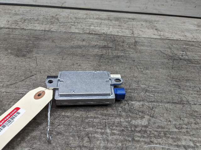 OEM BMW F22 F30 F32 F33 F82 G30 G12 M2 M5 M4 Multimedia USB Hub Control Module