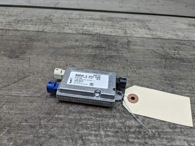 OEM BMW F22 F30 F32 F33 F82 G30 G12 M2 M5 M4 Multimedia USB Hub Control Module