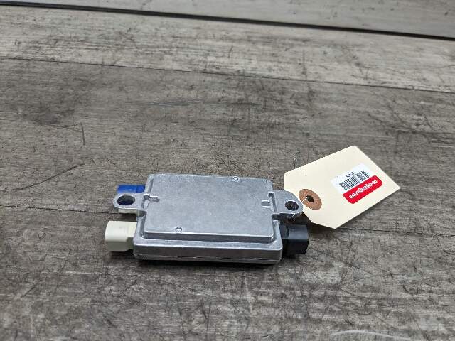 OEM BMW F22 F30 F32 F33 F82 G30 G12 M2 M5 M4 Multimedia USB Hub Control Module