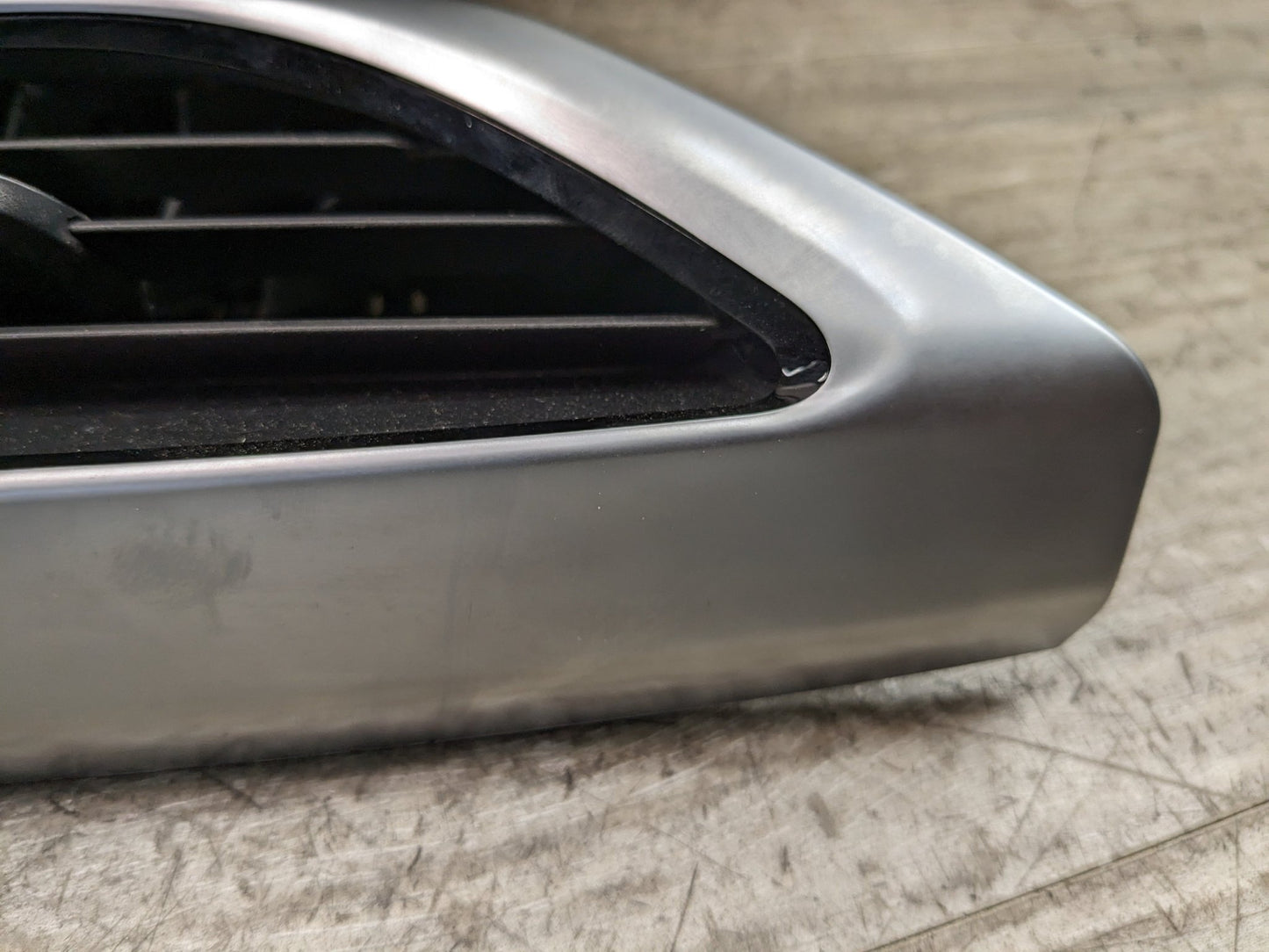 16-19 OEM BMW G11 G12 740 750 Dash Air Vent Grille Right Passenger Side