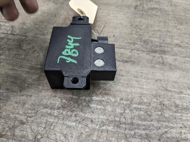 07-16 OEM BMW E90 E92 E60 F10 F13 F02 F30 M3 M6 Cooling Fan Relay Control 150A
