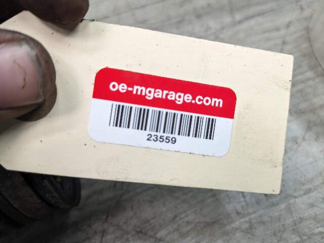 OEM BMW G12 G30 750 AWD Front Right Passenger Side Tie Rod Boot