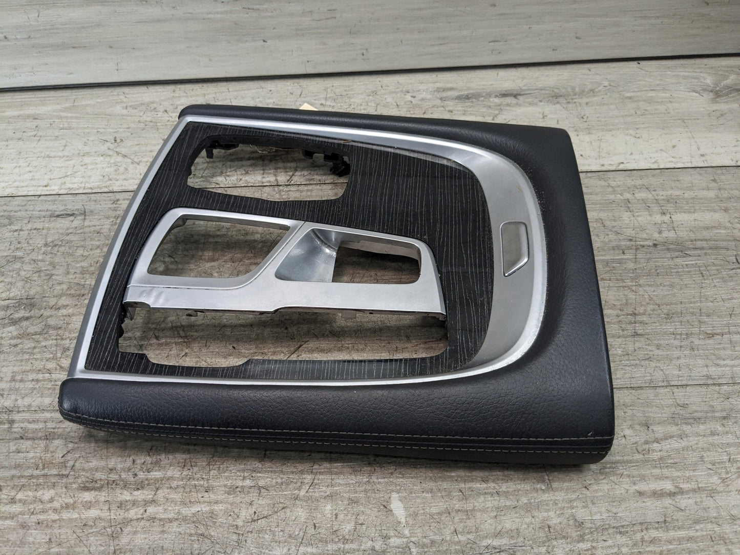 16-21 OEM BMW G11 G12 Center Console Shifter Bezel Trim Panel Cover LEATHER*